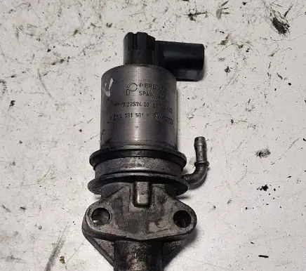 Volkswagen Golf IV EGR valve 06A131501F 72257402