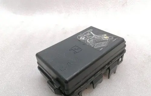 Chevrolet Corvette C6 Fuse box set 21996326