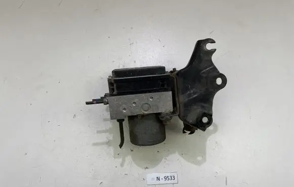Toyota Avensis T270 ABS Pump 5582L9201110 1711100504