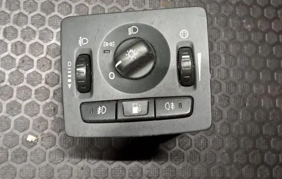 Light switch