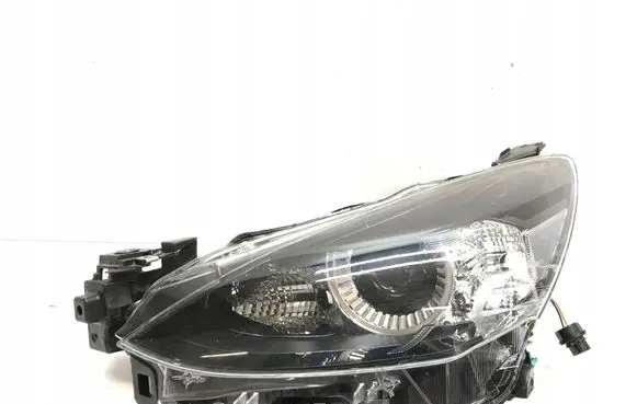 Mazda 2 Headlight/headlamp