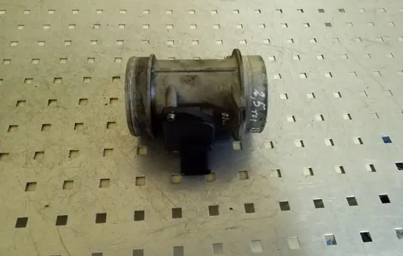 Audi A6 S6 C5 4B Mass air flow meter 059906461D