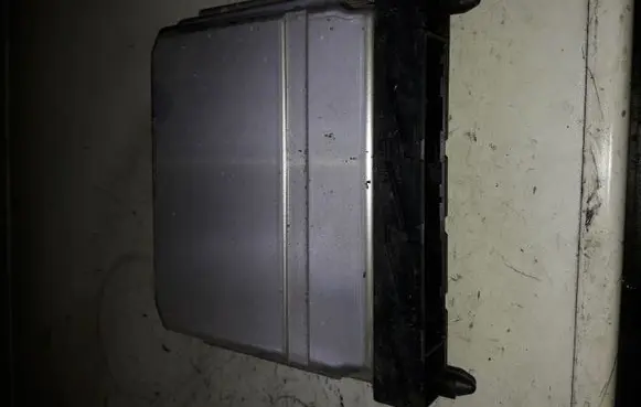 Volvo V70 Engine control unit/module 0281011441