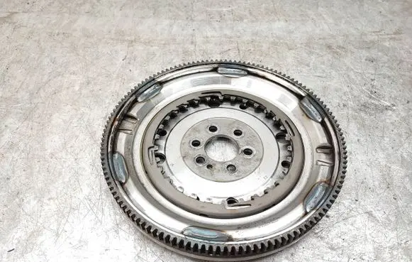 Skoda Yeti (5L) Flywheel 415068209