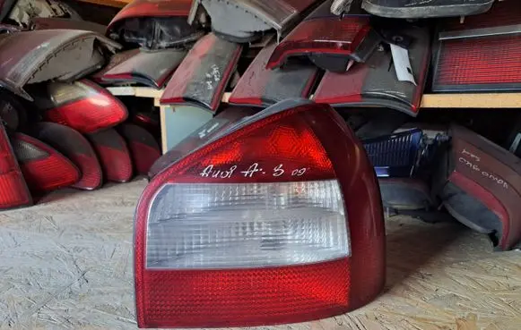 Audi A3 S3 8L Rear/tail lights 8L0945096B 8L0945096