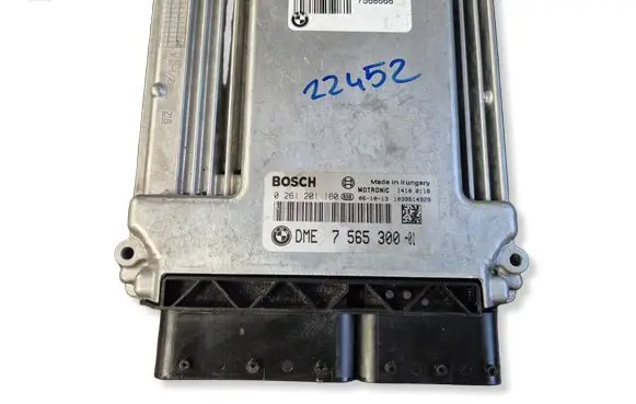 BMW 3 E90 E91 Engine control unit/module 0261201160 7565300 1039S14929