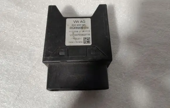 Audi A3 S3 8V Fuel injection pump control unit/module 5Q0906093