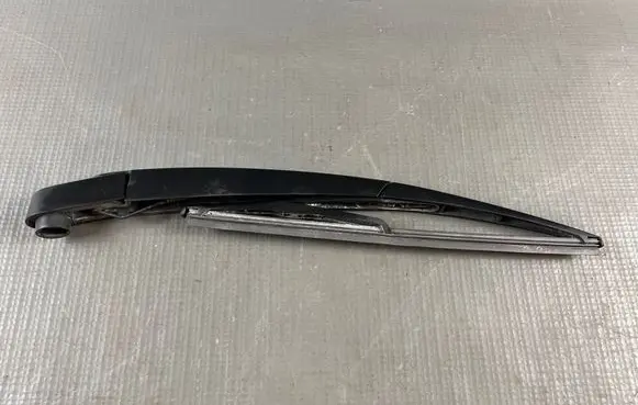 Peugeot 208 II Rear wiper blade 80011247