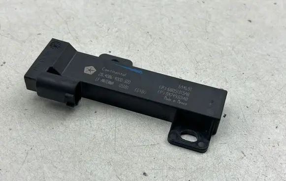 Dodge Durango III Aerial antenna amplifier 64469T 68051315AB