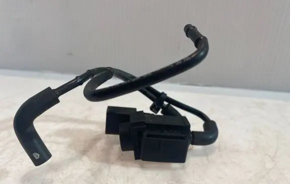 Audi A6 C7 Turbo solenoid valve 037906283C