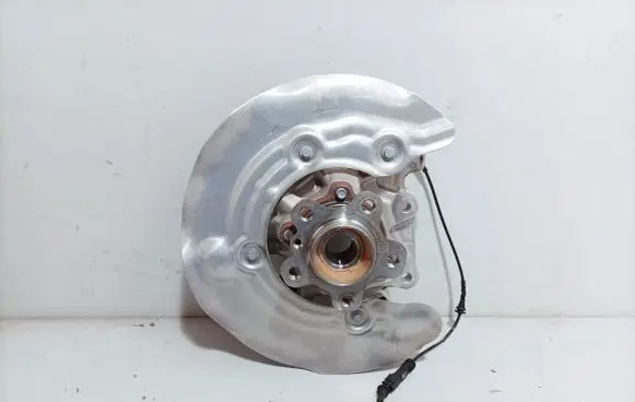 BMW X4 G02 Rear wheel hub 6879750