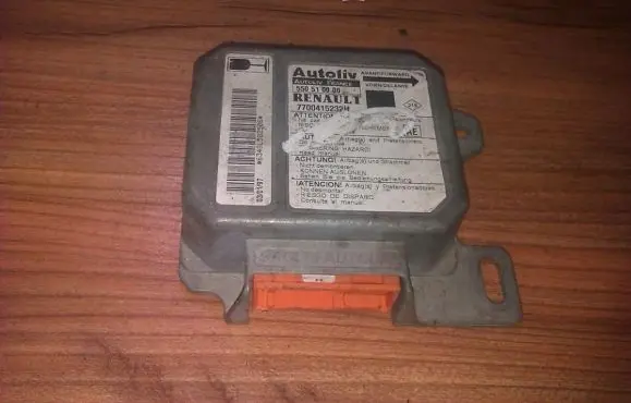 Renault Scenic I Airbag control unit/module 550510000 7700415232h