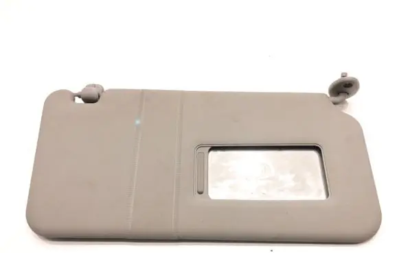 Suzuki SX4 Sun visor