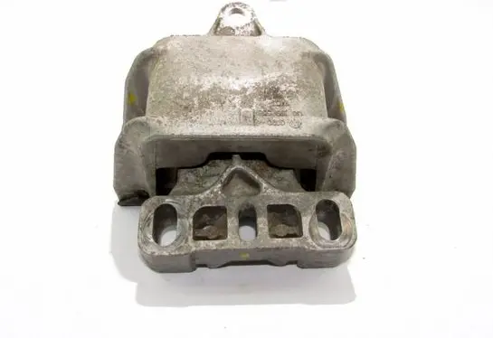 Skoda Octavia Mk1 (1U) Engine mount bracket 1J0199555