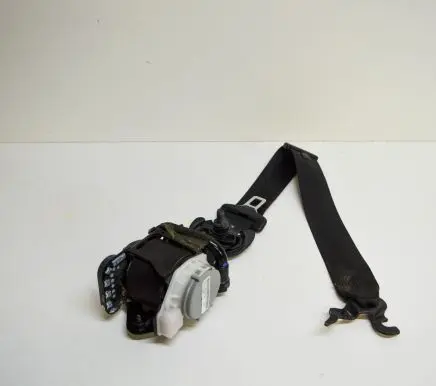 BMW X4 F26 Front seatbelt 7367250