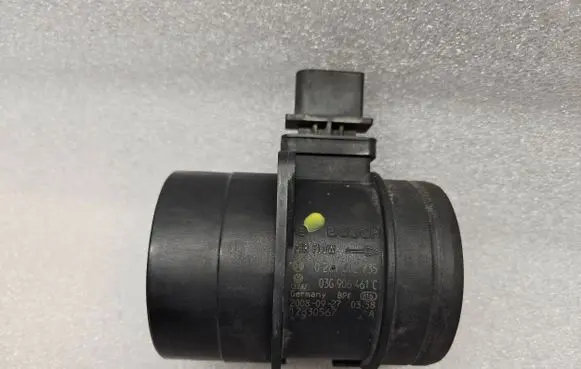 Audi A6 S6 C6 4F Mass air flow meter 03G906461C 0281002735 17830567