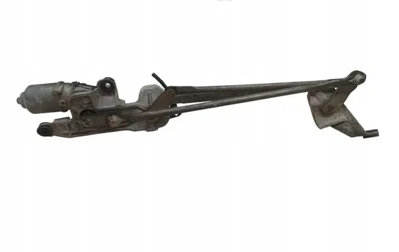 Mitsubishi Colt Front wiper linkage and motor 8250A231