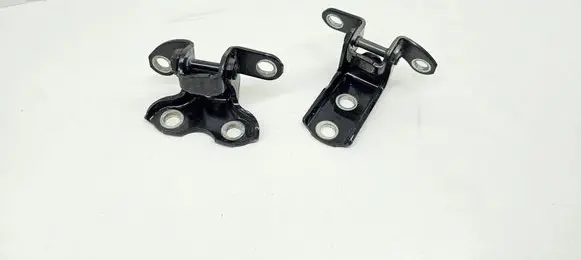 Rear door hinge set