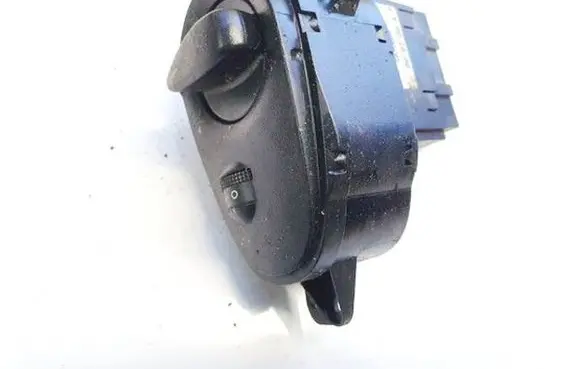 Ford Focus Light switch 98AG13A024HG 04052574