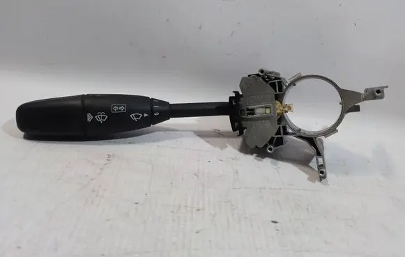 Wiper turn signal indicator stalk/switch