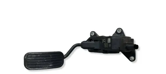 Toyota C-HR I Accelerator throttle pedal 78110F4040