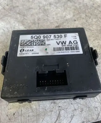 Volkswagen Golf VII Other control units/modules 5Q0907530