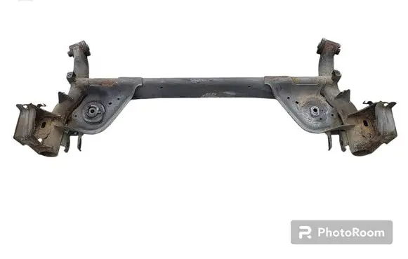 Nissan Leaf I (ZE0) Rear axle beam 