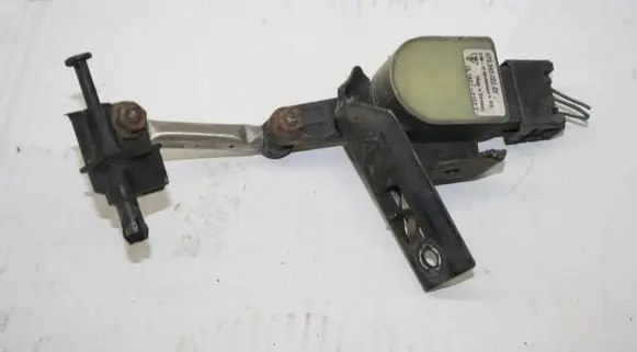 Porsche Panamera (970) Air suspension front height level sensor 97034302203