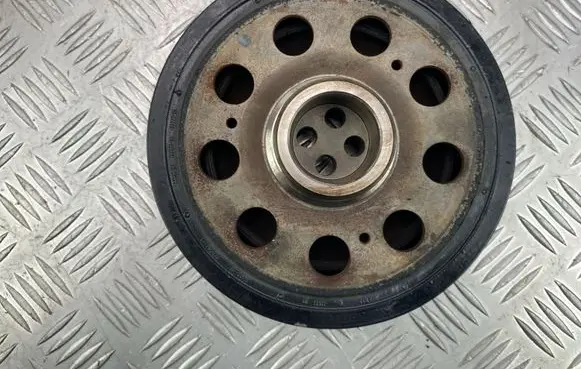 BMW 3 F30 F35 F31 Crankshaft pulley 8512072 851207203 10281508