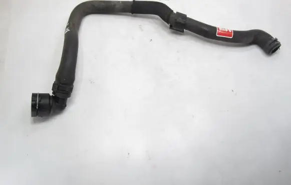 Volkswagen PASSAT B7 Engine coolant pipe/hose 3AA122157