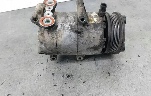 Volvo S40 Air conditioning (A/C) compressor (pump) 