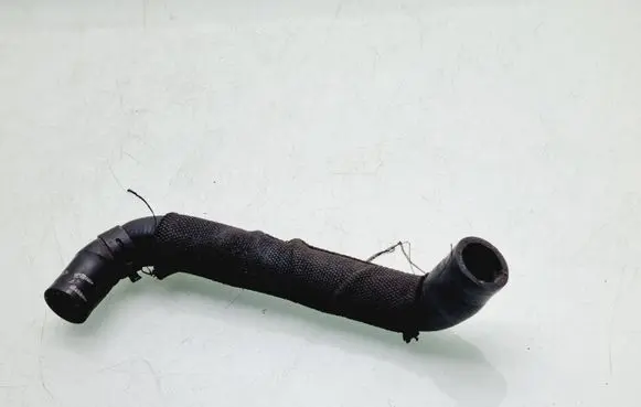 Mercedes-Benz C W204 Engine coolant pipe/hose
