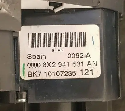 Audi Q3 8U Light switch