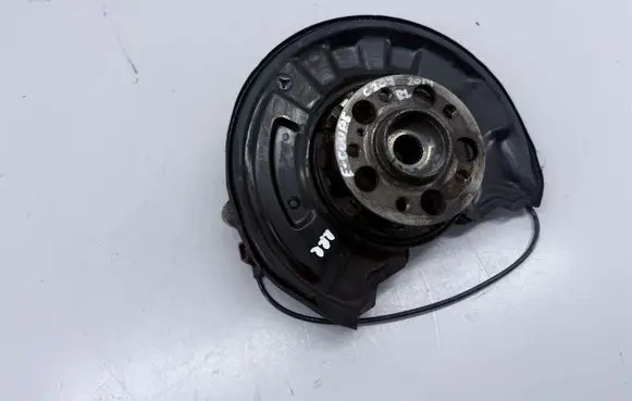 Mercedes-Benz E C207 W207 Rear wheel hub