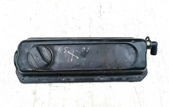 Volkswagen PASSAT B5.5 Rocker cam cover 