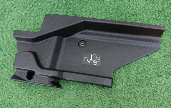 Audi Q2 - Parcel shelf load cover mount bracket 81A863423