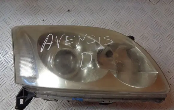 Toyota Avensis T250 Headlight/headlamp