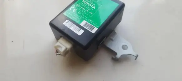 Toyota Yaris Door control unit/module 897400D010 89740-0D010