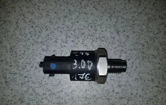 Fuel pressure sensor