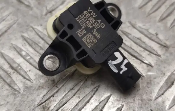 Audi A8 S8 D4 4H Airbag deployment crash/impact sensor 4H0955557
