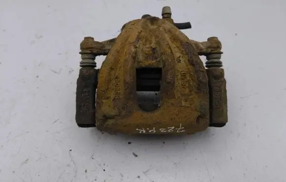 Toyota Corolla Verso AR10 Front brake caliper
