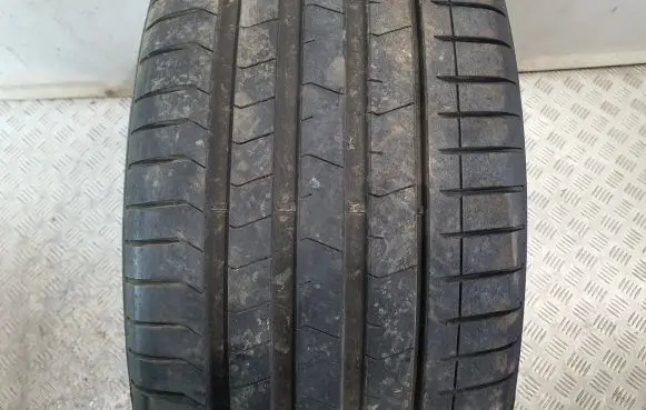 Mercedes-Benz GLS X166 R22 summer tire PIRELLI PZERO 27535R22