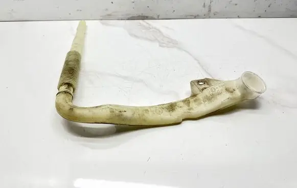 Porsche Cayenne (92A) Window washer liquid tank fill tube 7P5955462D