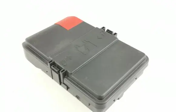 Jeep Grand Cherokee WL Fuse module 68347003AE