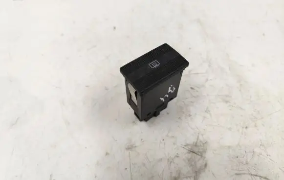 Volkswagen PASSAT B4 Windscreen/window heater switch 3A0959621G