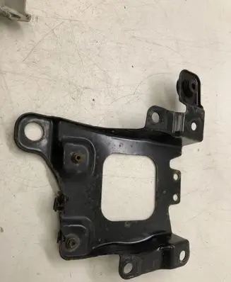 Ford Focus Battery tray AV61R6K034AB