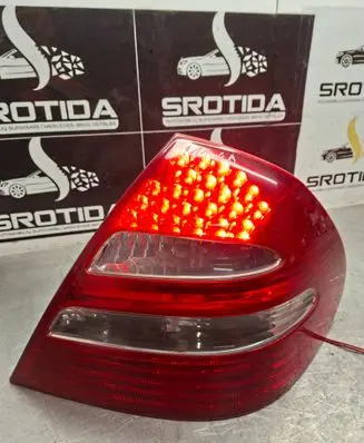 Mercedes-Benz E W211 Rear/tail lights A2118200664