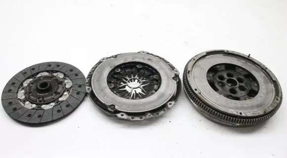 Skoda Superb B8 (3V) Clutch set kit 415058310