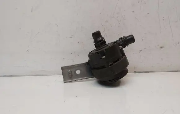 BMW 2 F45 Electric auxiliary coolant/water pump 864339701 0392023244