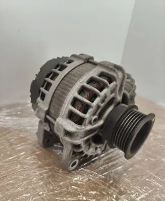 Volvo XC90 Generator/alternator 30659580